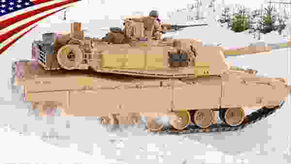 【戦車がスベる】超難関 "雪上" ドライビング訓練・数十トンの戦車や装甲車が疾走！